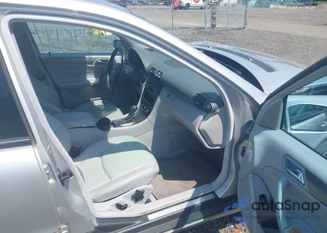 2004 Mercedes-Benz C 230 Kompressor Sport/Sport from USA, damaged, VIN WDBRF40J94A645850